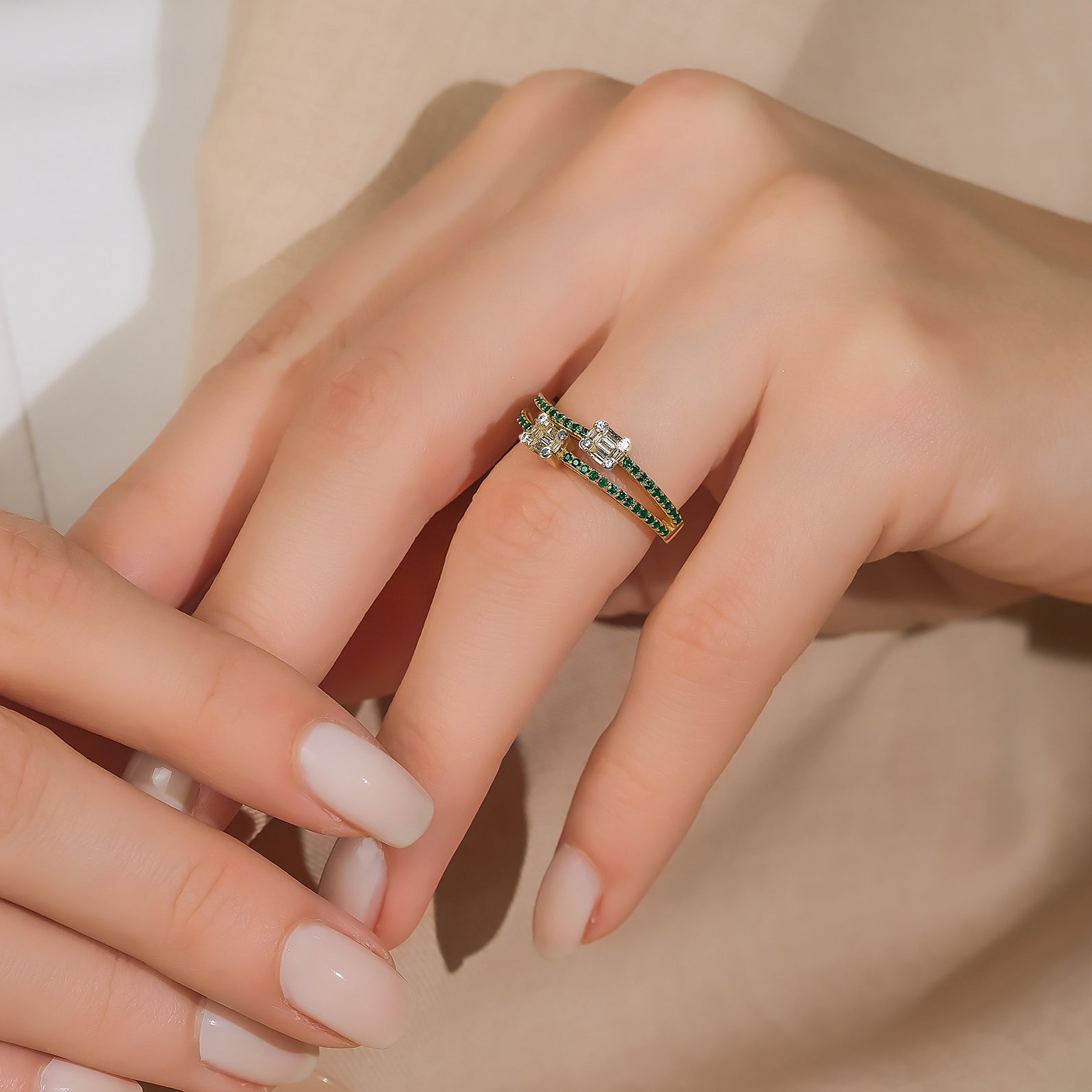 Mirage Duality Ring - Emeralds